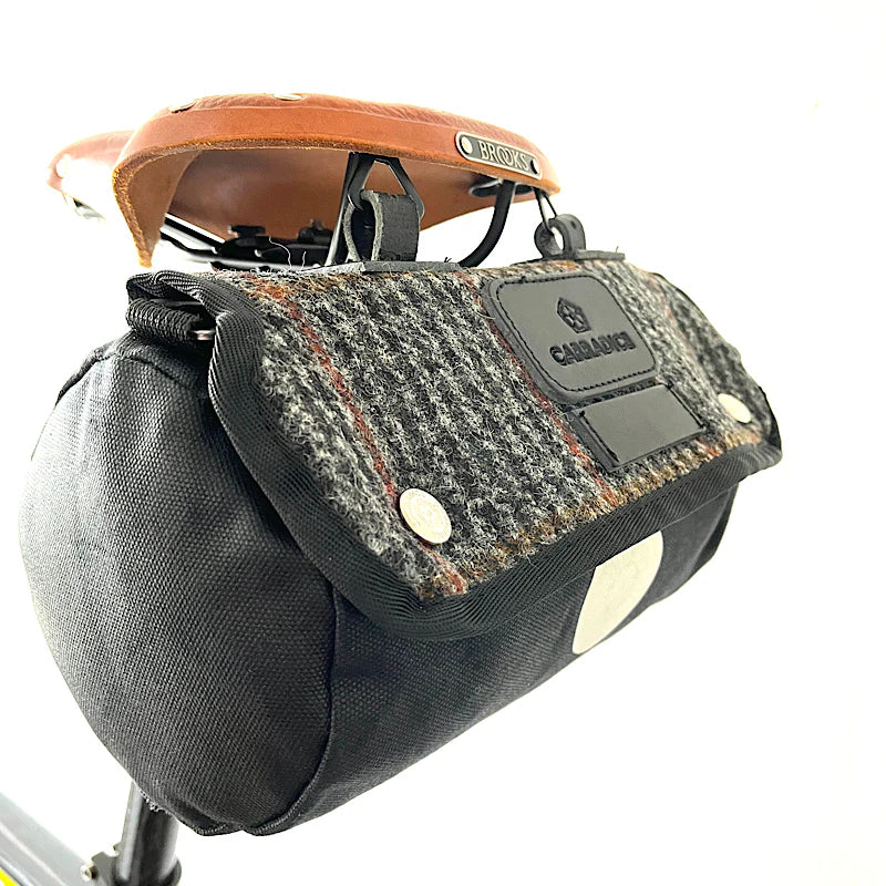 Túi Xe Đạp Carradice Originals Tweed Zipped Roll Saddlebag